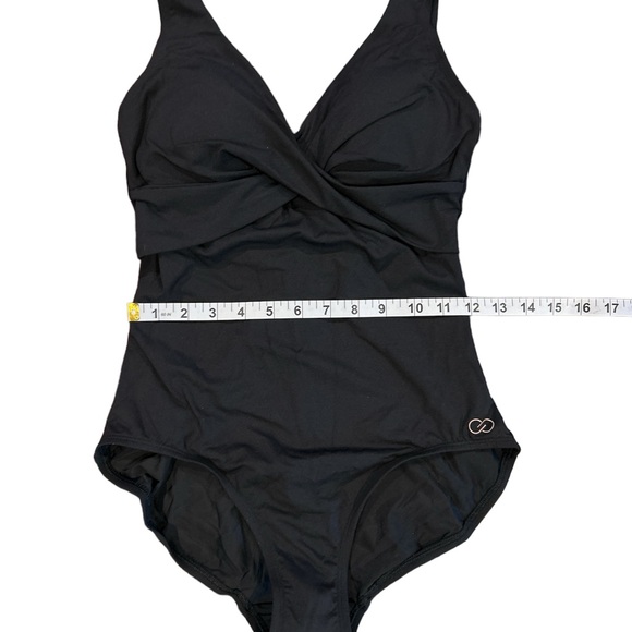 CALIA by Carrie Underwood Women’s Size 6 One Piece Twist Front Swimsuit NWT - Picture 4 of 7